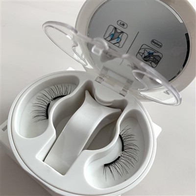 how to apply magnetic lashes