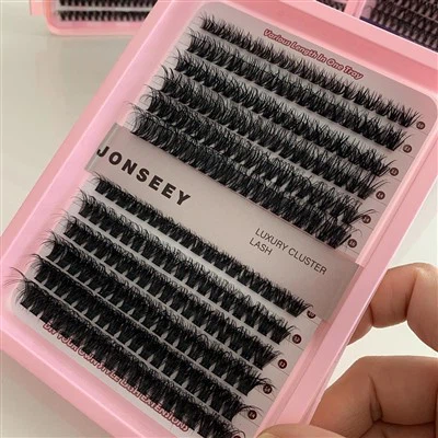 Wispy Mega Volume Lashes